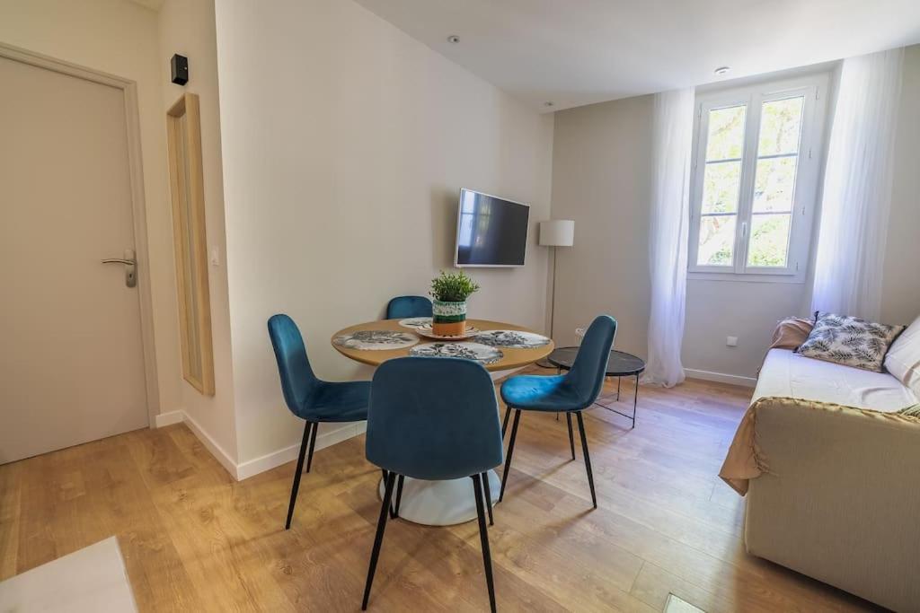Le Palm Appartement Elegant & Design En Bord Riviere Collobrières Екстериор снимка