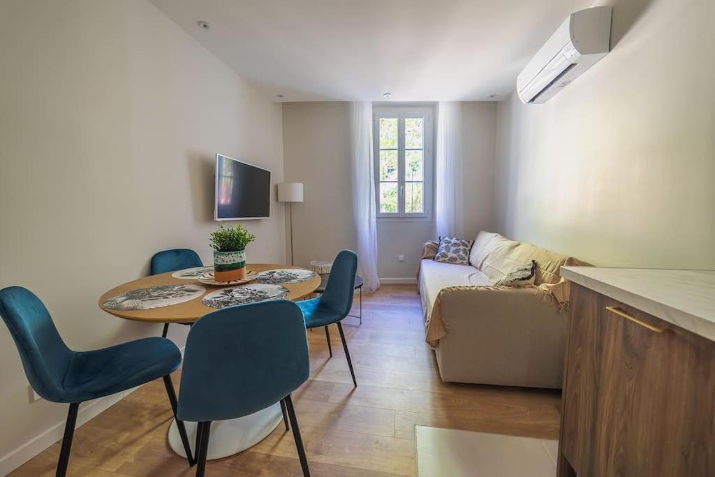 Le Palm Appartement Elegant & Design En Bord Riviere Collobrières Екстериор снимка