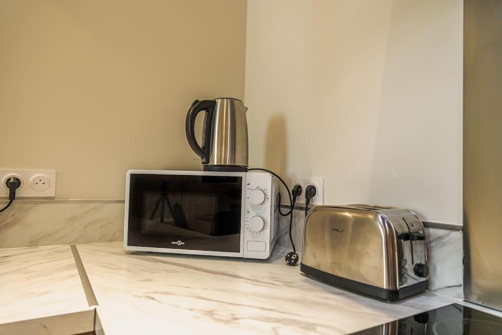 Le Palm Appartement Elegant & Design En Bord Riviere Collobrières Екстериор снимка